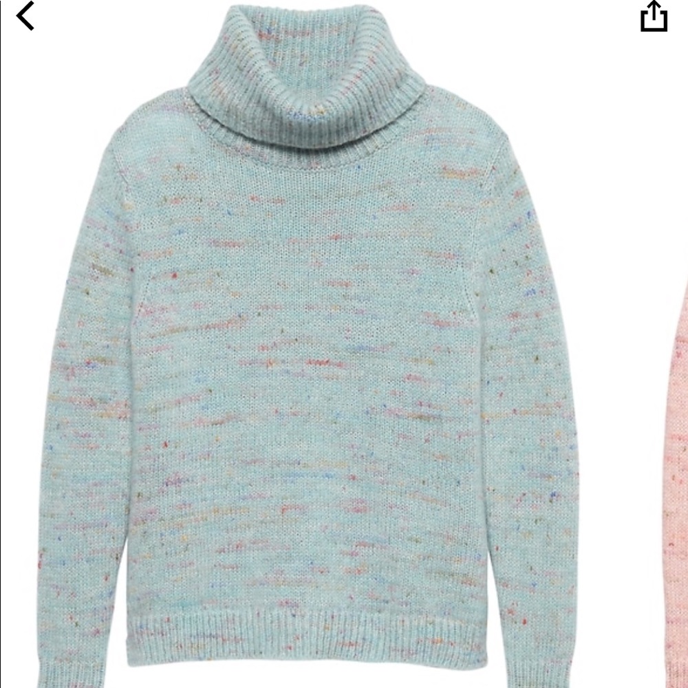 Like New! Banana Republic medium wool turtleneck